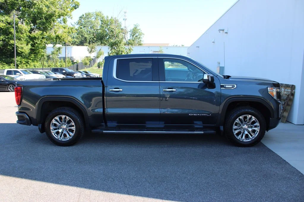 Used 2021 Blue GMC Denali image 34