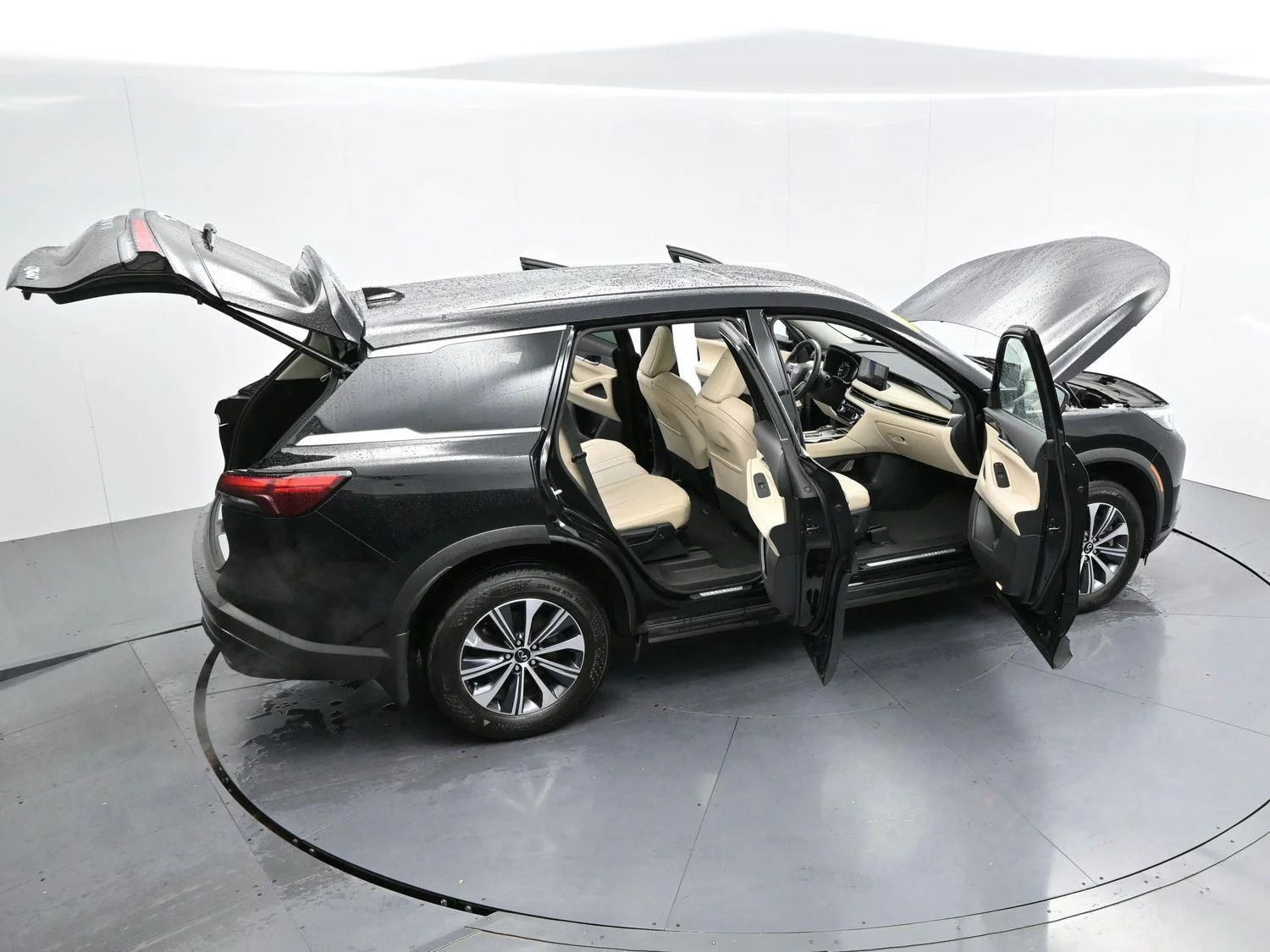 Used 2023 Black INFINITI PURE image 44