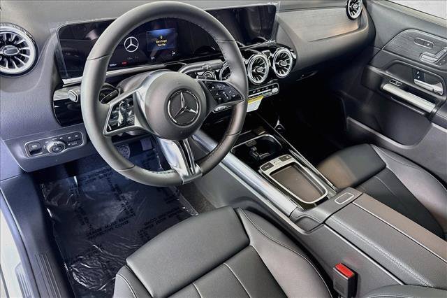 New 2026 Polar White Mercedes-Benz GLA 250 image 39