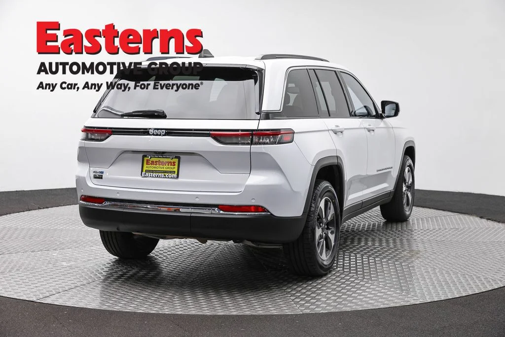 Used 2024 White Jeep 4xe image 5