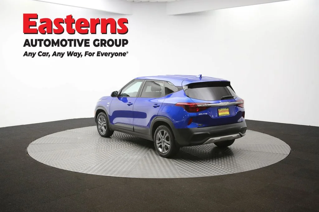 Used 2022 Blue Kia LX image 63