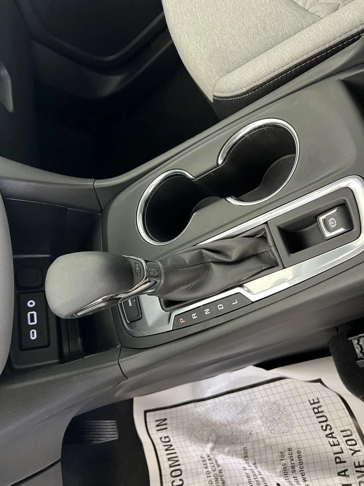 Used 2024 Summit White Chevrolet LS image 12