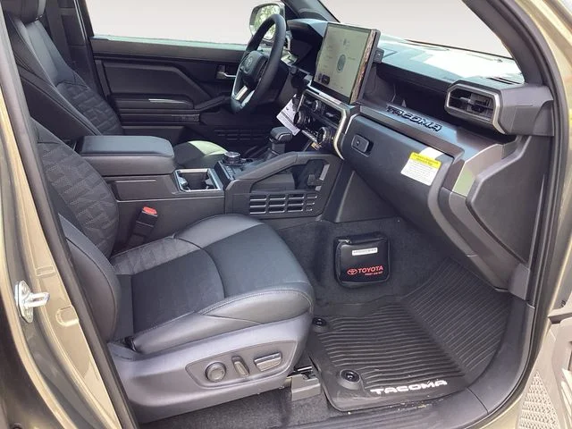 Used 2025 Brown Toyota  image 15