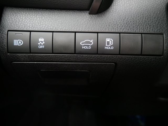 Certified Used 2020 Wind Chill Pearl Toyota Hybrid XLE image 28