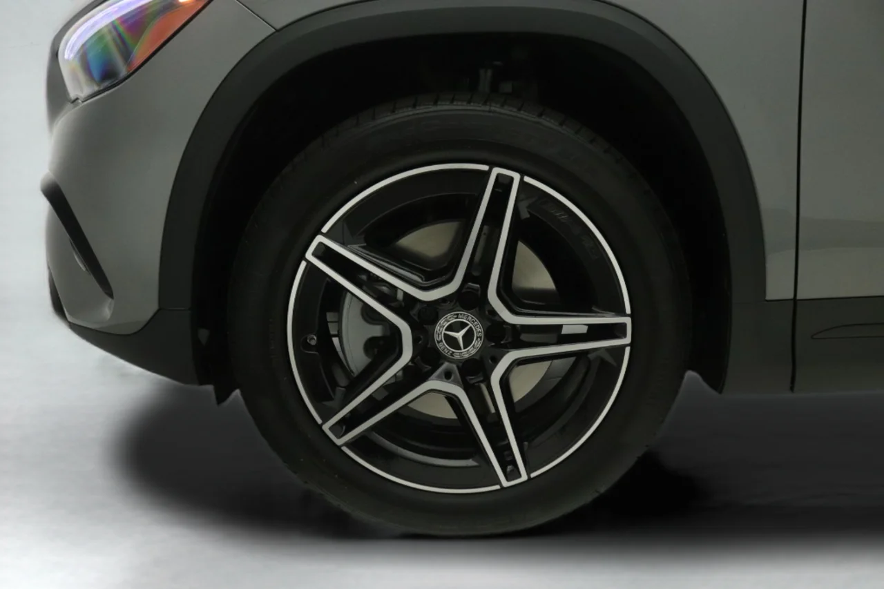 New 2026  Mercedes-Benz 250 image 11