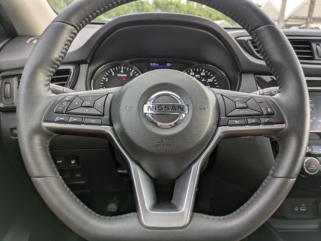 Used 2018 Gray Nissan SV image 25