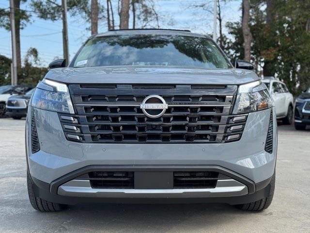 New 2026 Gray Nissan Platinum image 2