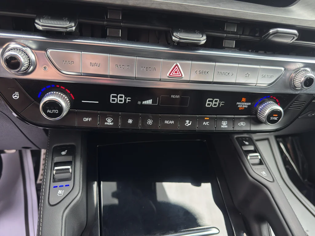 Used 2023 Wolf Gray Kia SX Prestige X-Line image 19