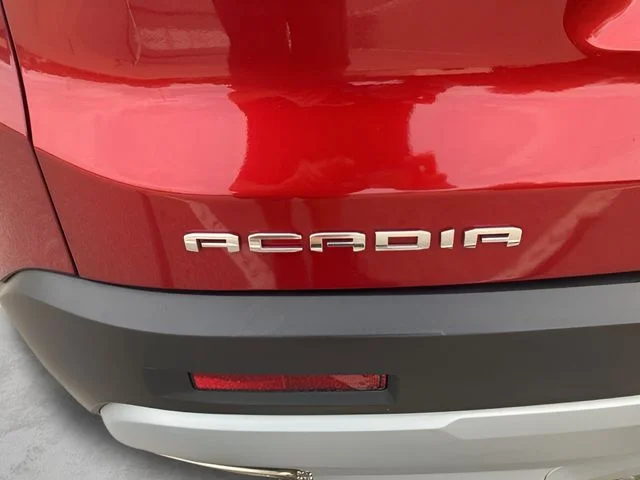 Used 2023 Red GMC SLT image 33