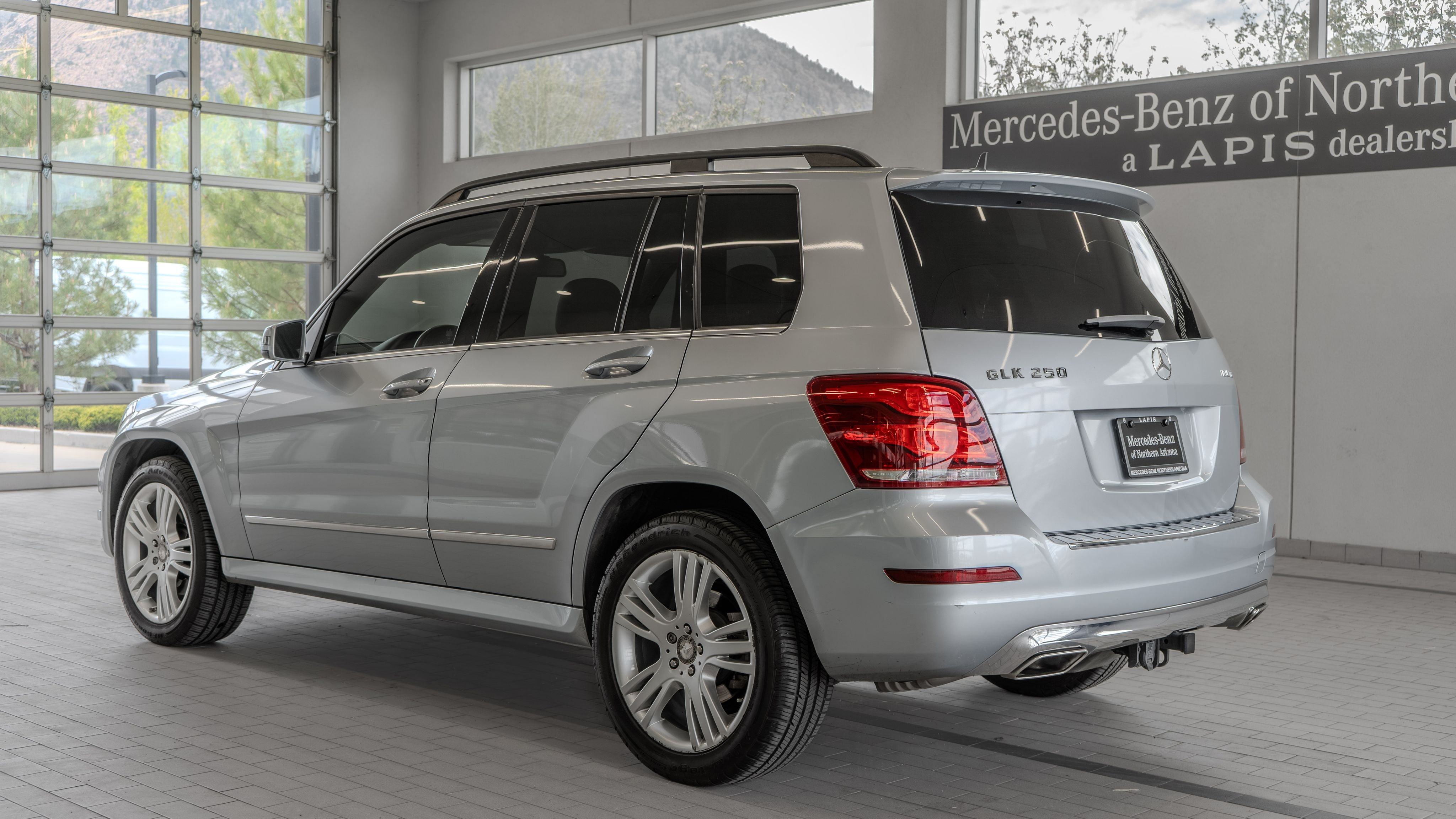 Used 2015 Diamond Silver Mercedes-Benz GLK 250 image 13