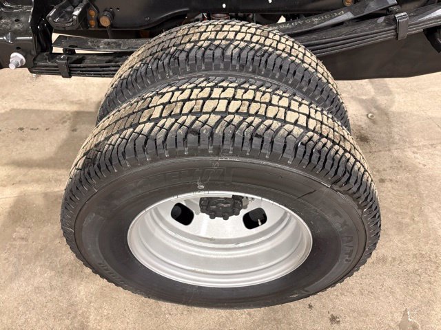 2026 Ford F-350 Super Duty Chassis Cab XL - Photo 21