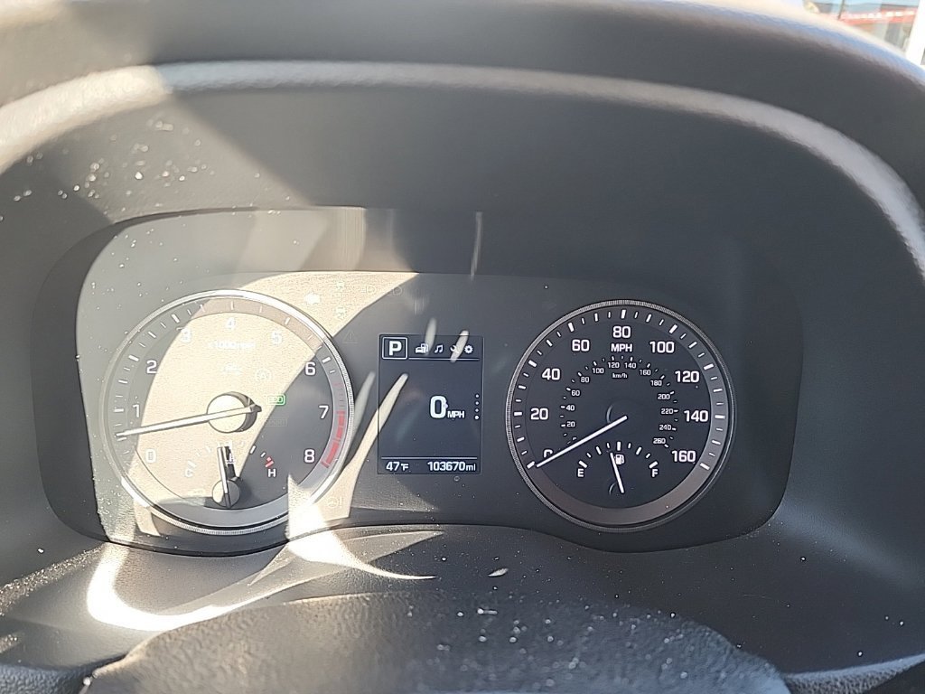 Used 2017 Beige Hyundai SE image 7