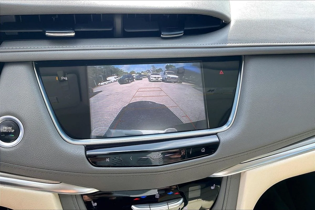 Used 2019 Blue Cadillac Luxury image 14