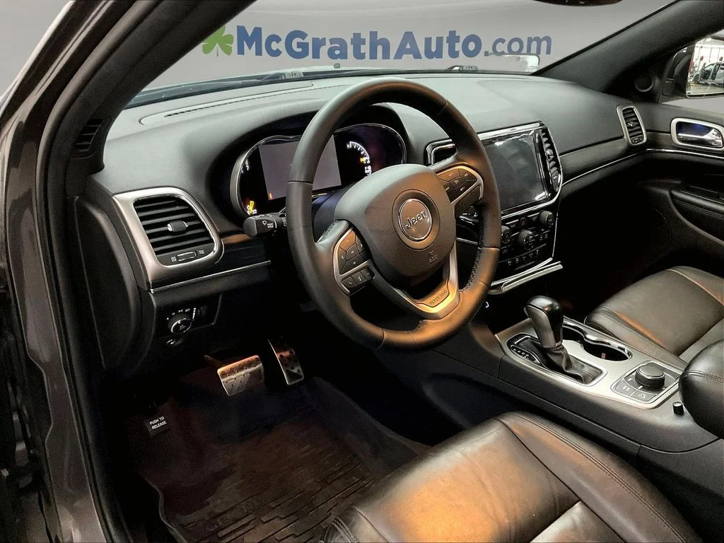 Used 2020 Gray Jeep Limited image 16