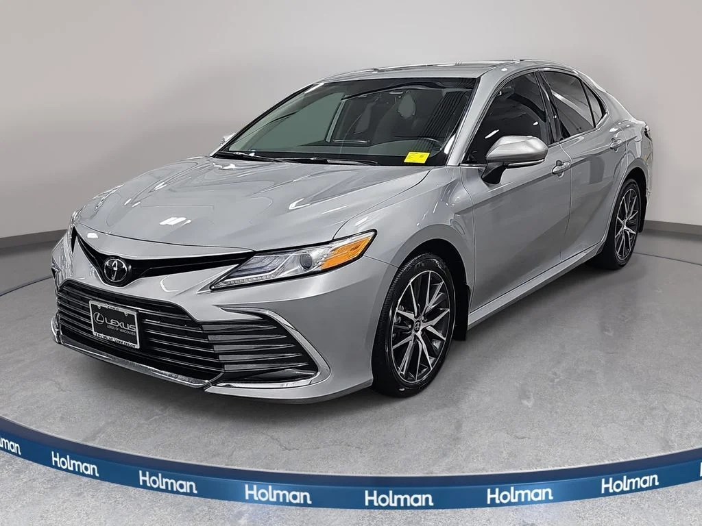 Used 2023 Silver Toyota XLE image 1