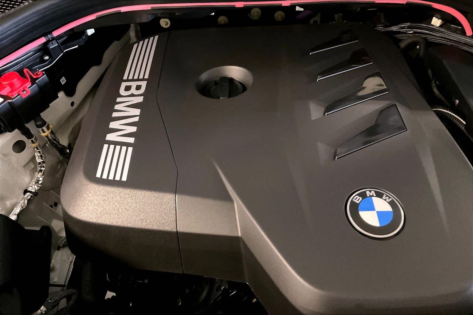 New 2026 Alpine White BMW 30 xDrive image 17