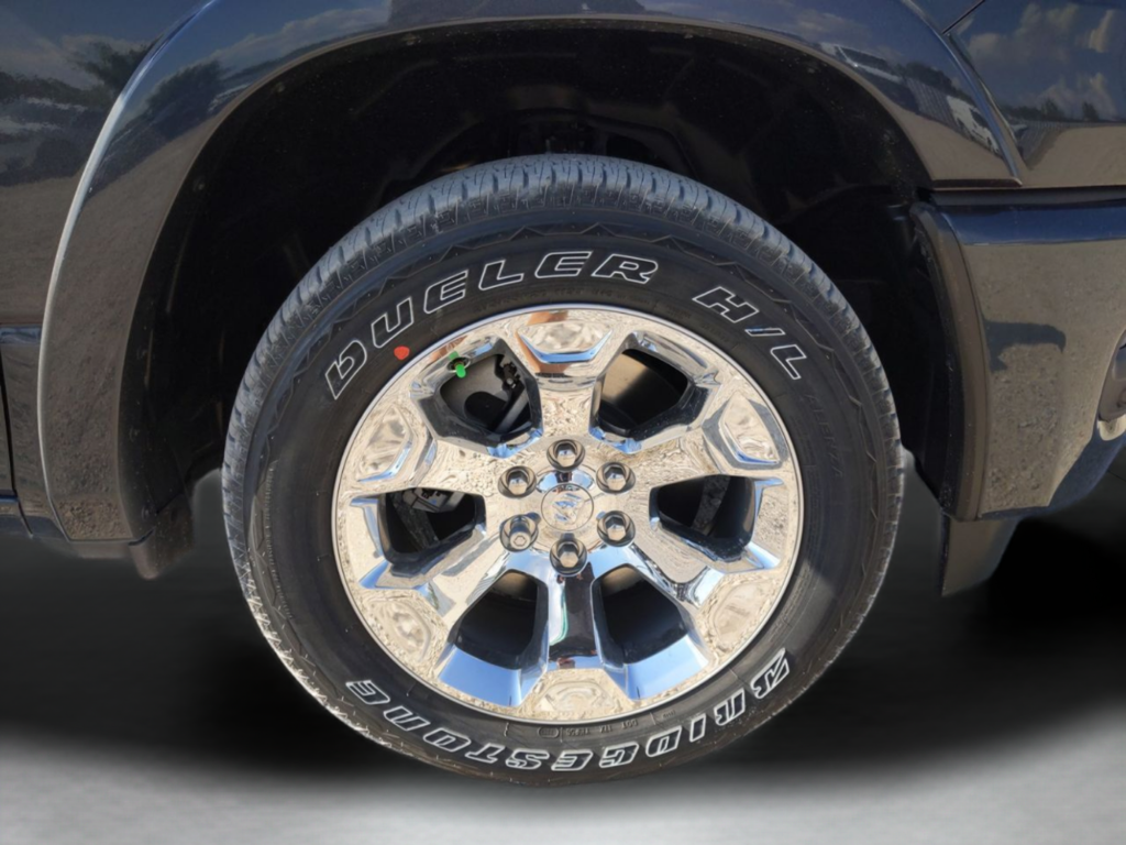 New 2025 Forged Blue Metallic Exterior Paint RAM Big Horn/Lone Star image 45