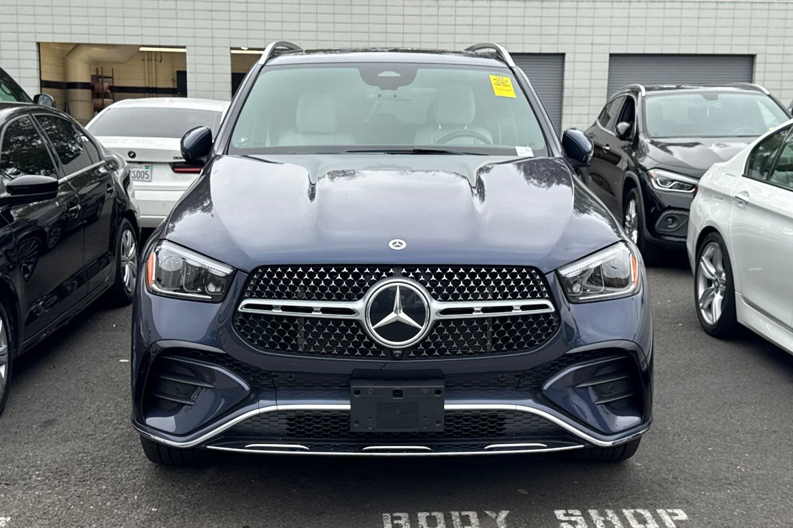 Used 2025 Blue Mercedes-Benz GLE 450 image 3