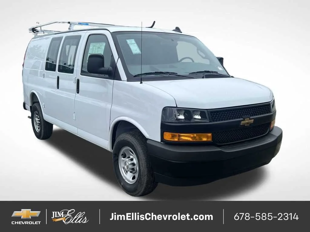 2025 Chevrolet Express 2500 Work Van HD's photo