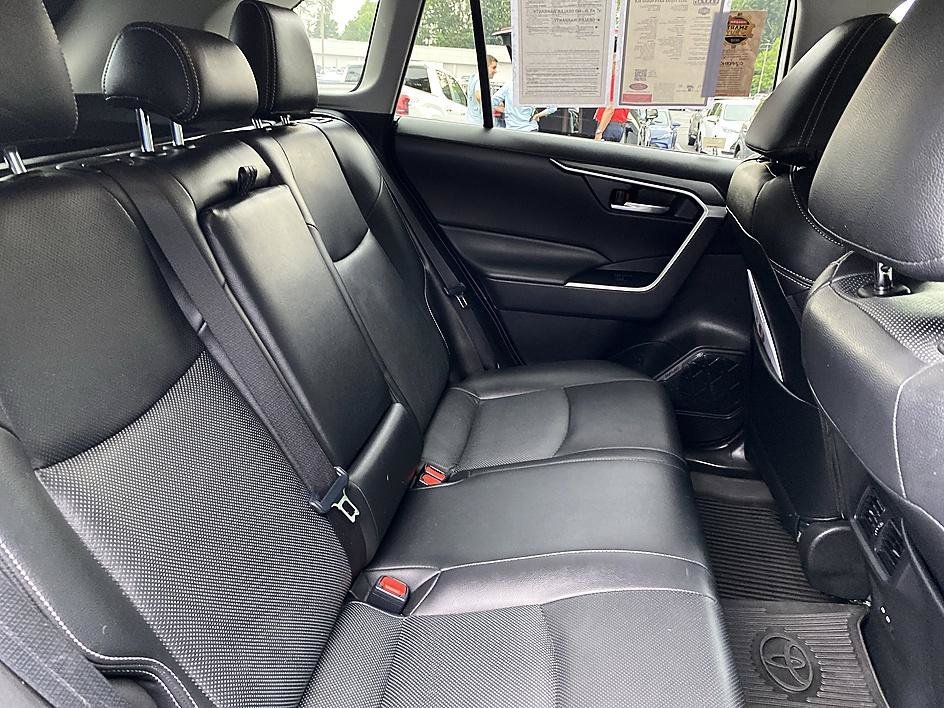 Used 2022 Silver Sky Metallic Toyota Hybrid XLE image 21