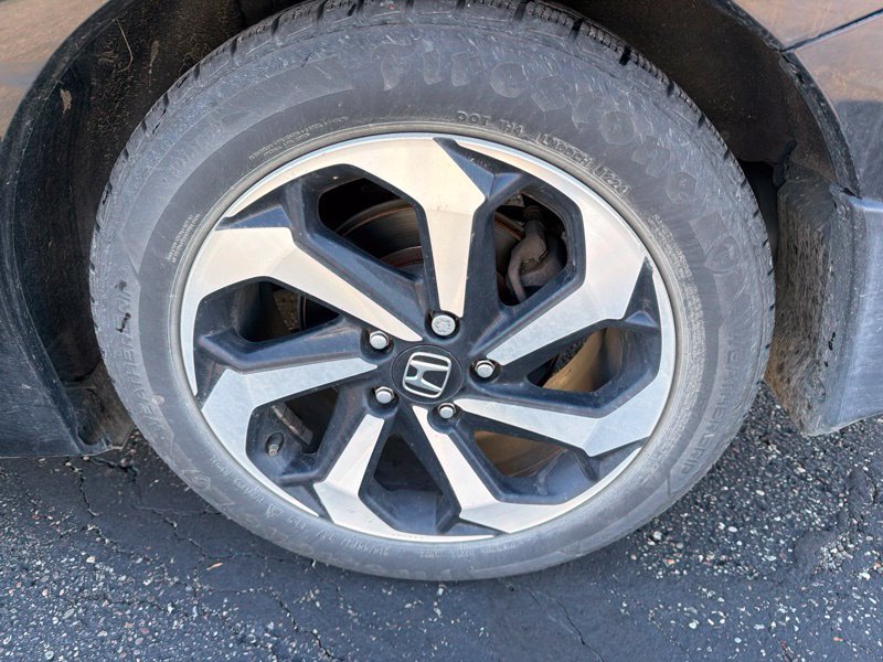 Used 2017  Honda EX-L image 10