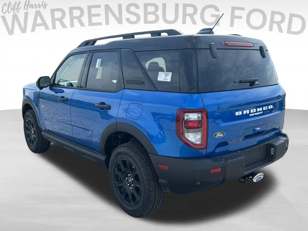 New 2026 Velocity Blue Metallic Ford Badlands® image 5