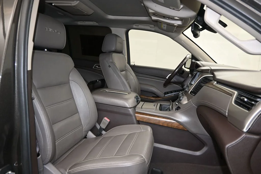 Used 2019 Gray GMC Denali image 16