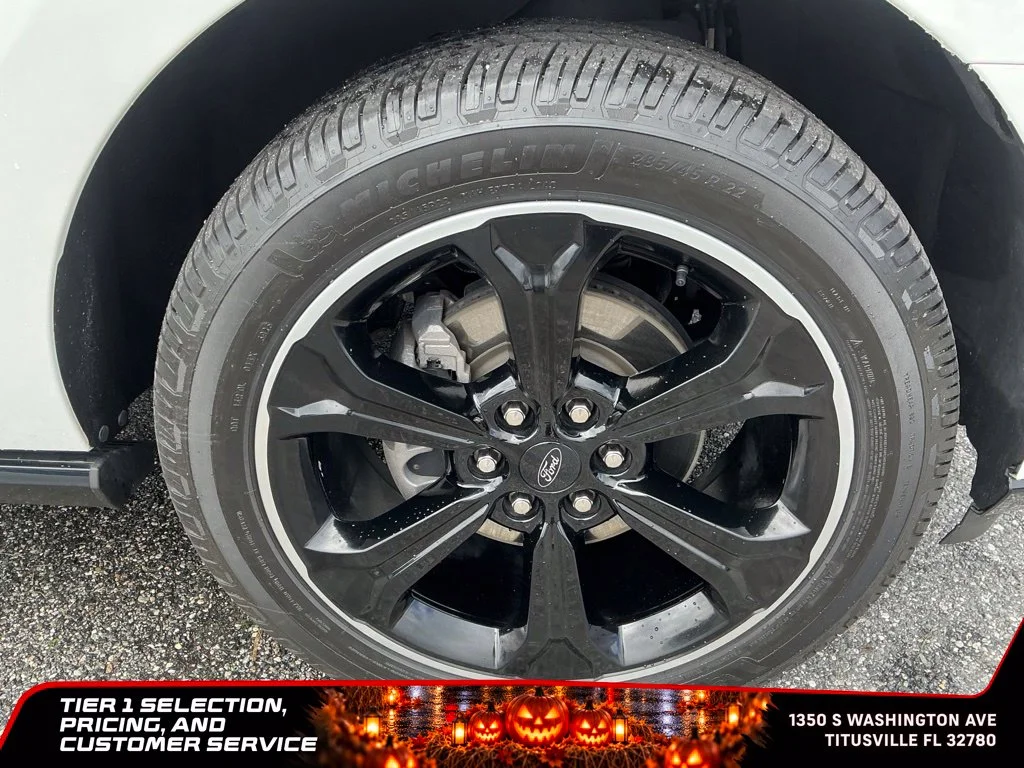 Used 2023 White Ford Limited image 14