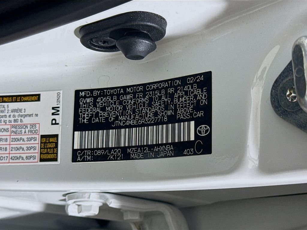 Used 2024 Wind Chill Pearl Toyota XSE image 29