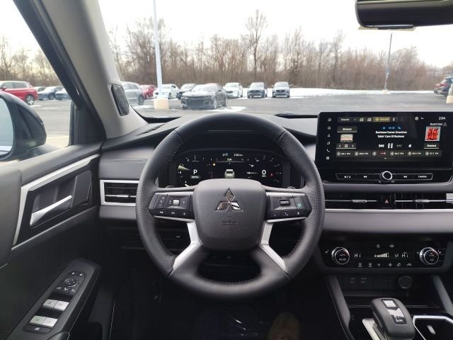 New 2026 Blue Mitsubishi SE image 14