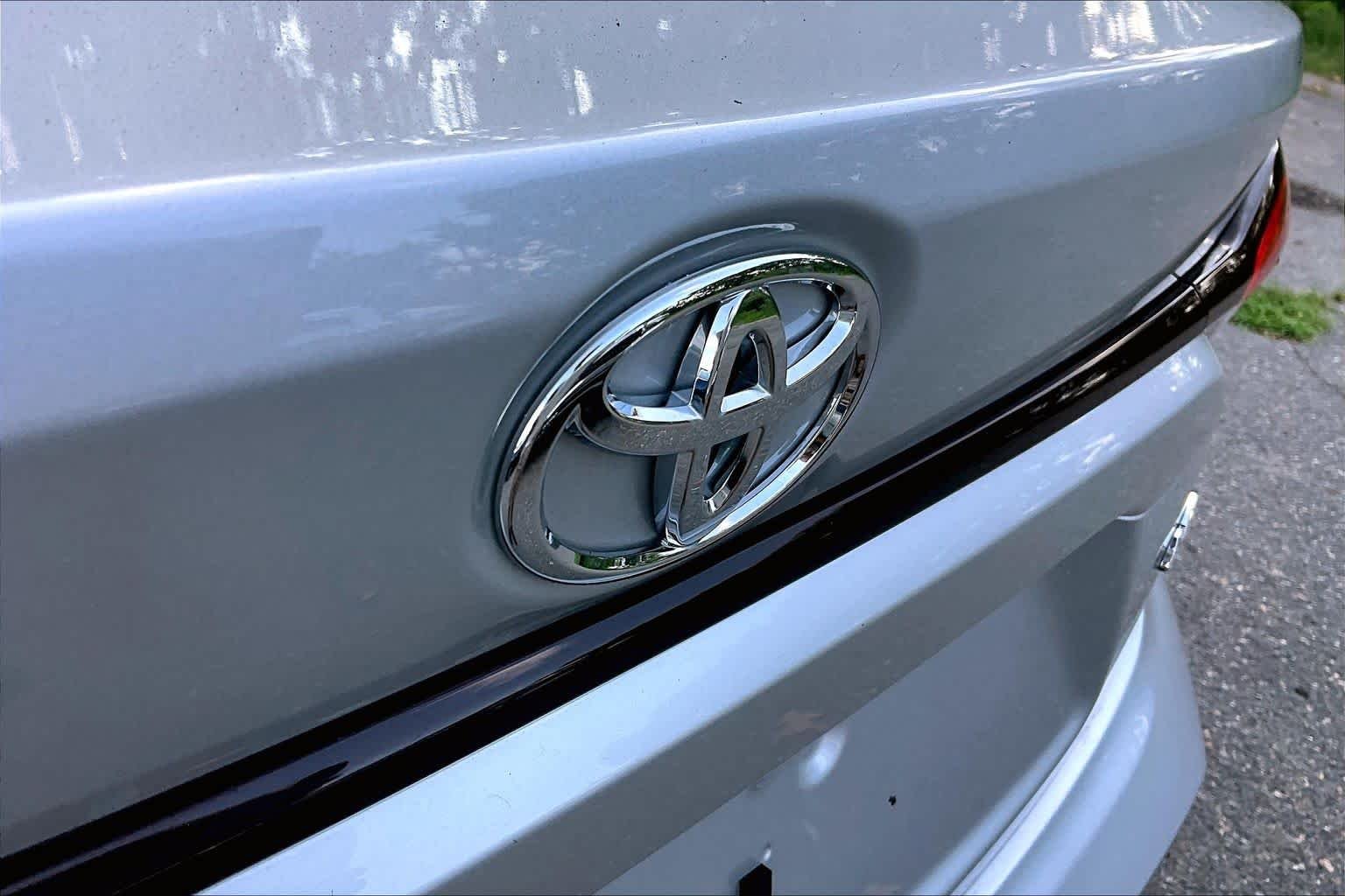 Certified Used 2023 Classic Silver Metallic Toyota LE image 29