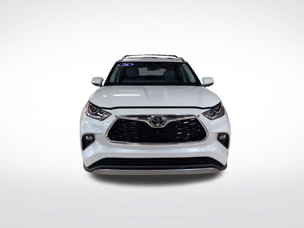 Used 2026 Beige Toyota Platinum image 8