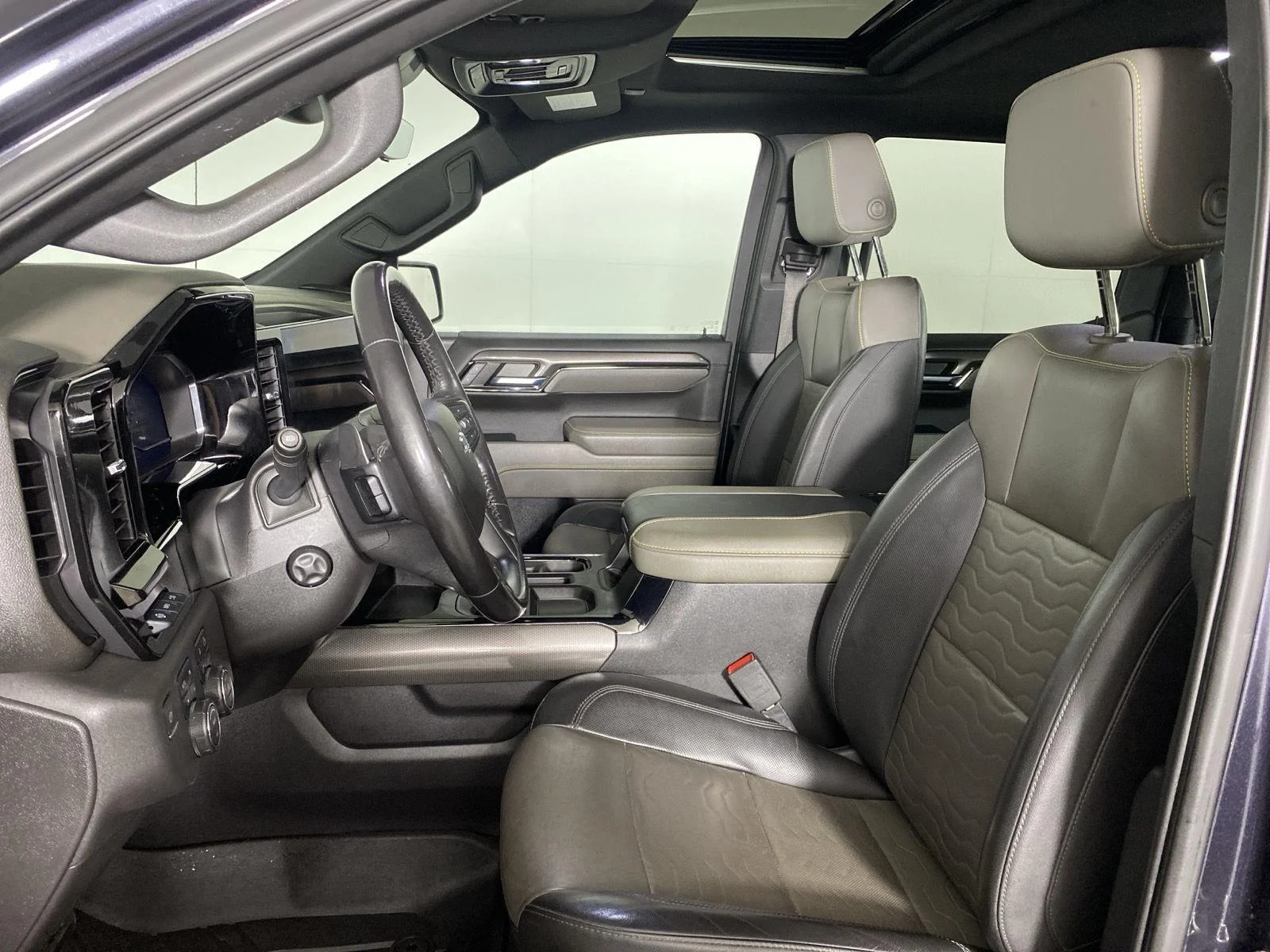 Used 2023 Dark Ash Metallic Chevrolet ZR2 image 20
