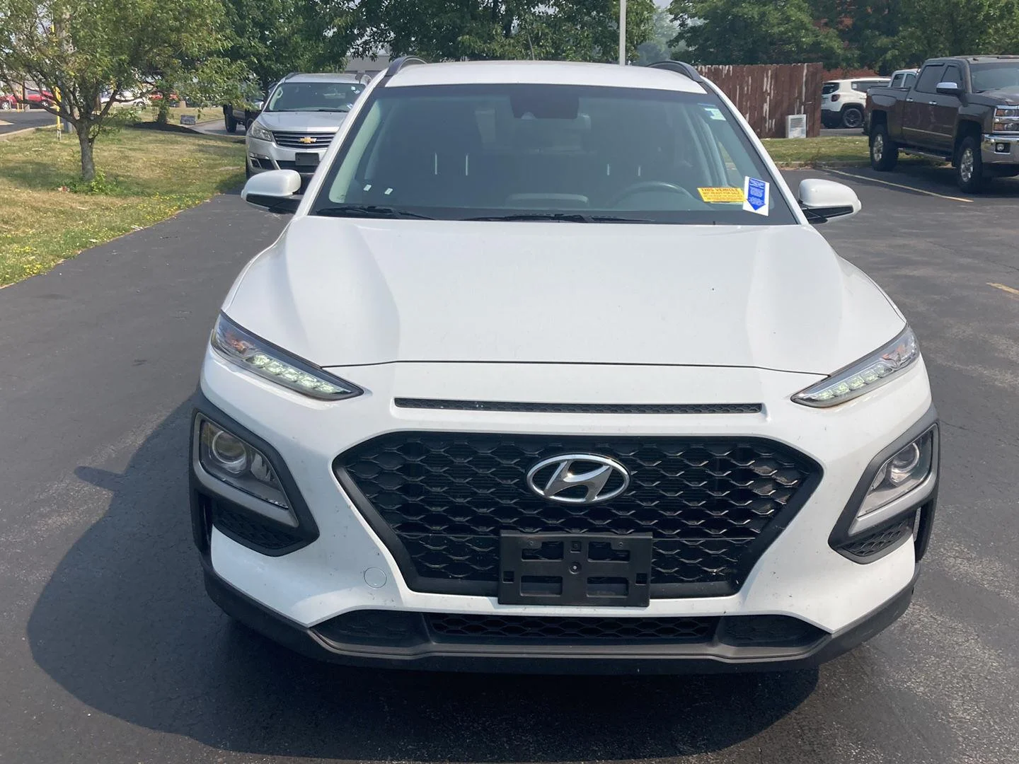 Used 2020 Chalk White Hyundai SEL image 2