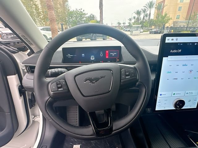 New 2026 Star White Metallic Tri-coat Ford Select image 11