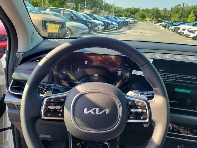 New 2026 Snow White Pearl Kia SX image 22