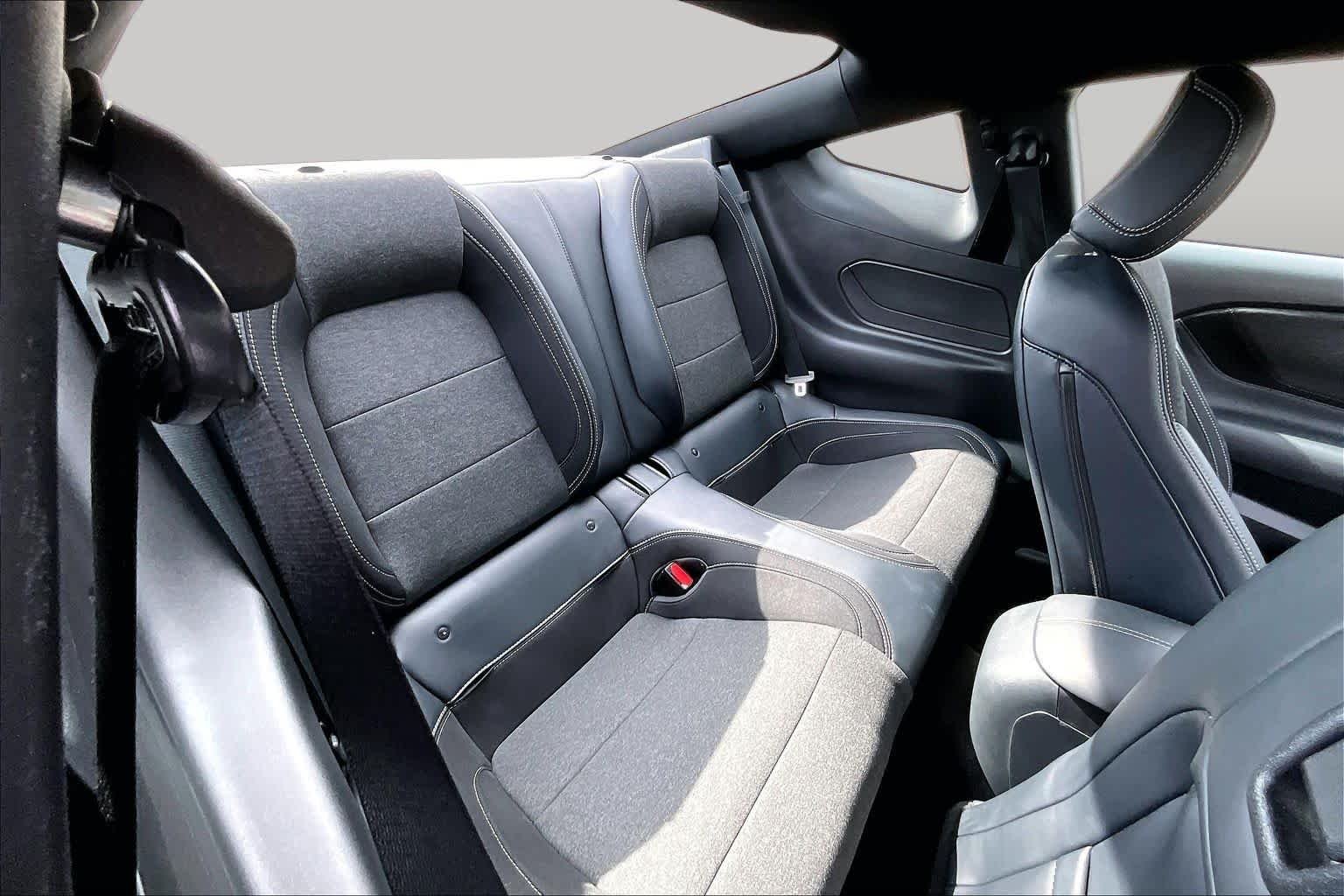 Used 2025 Oxford White Ford EcoBoost image 20