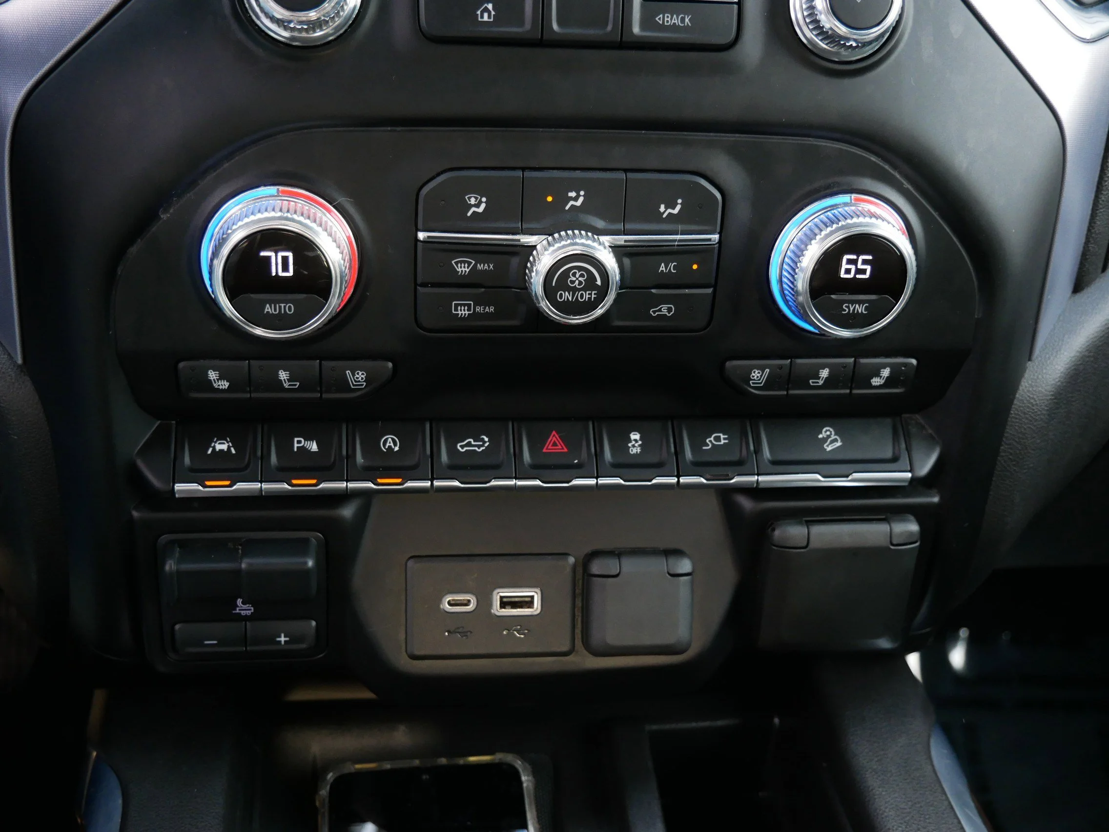 Certified Used 2020 Onyx Black GMC SLT image 23