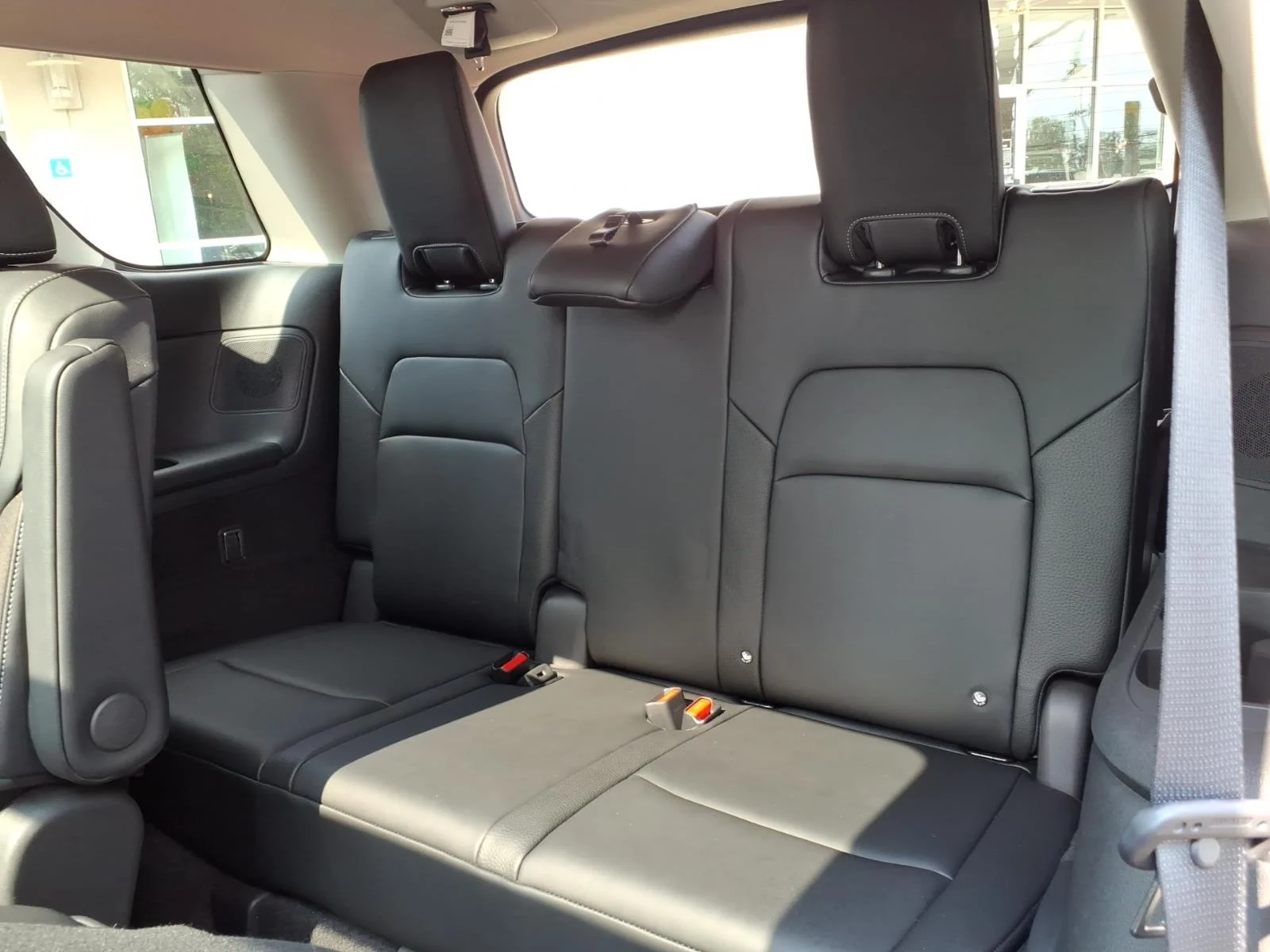 Used 2022 Gun Metallic (kad) Nissan SL image 17