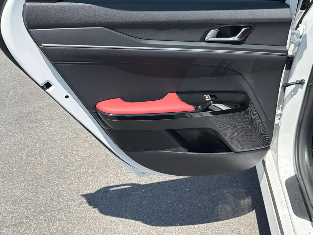New 2026 White Kia GT-Line image 21