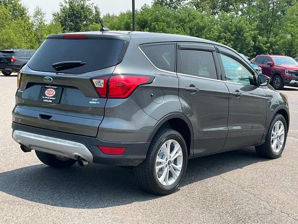 Used 2019 Magnetic Ford SE image 22