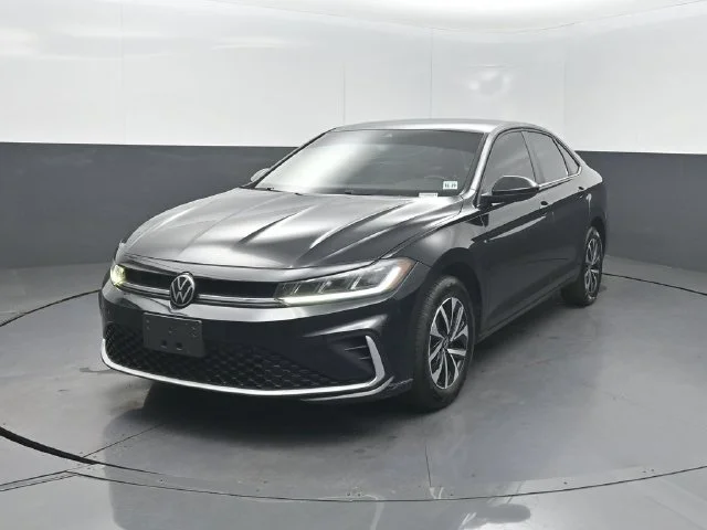 Used 2025 Black Volkswagen 1.5T S image 2