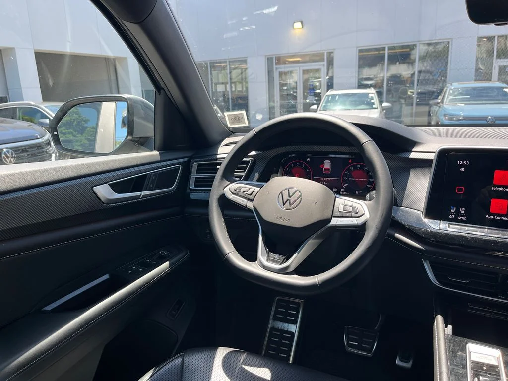 Used 2024 Gray Volkswagen 2.0T SEL R-Line image 19