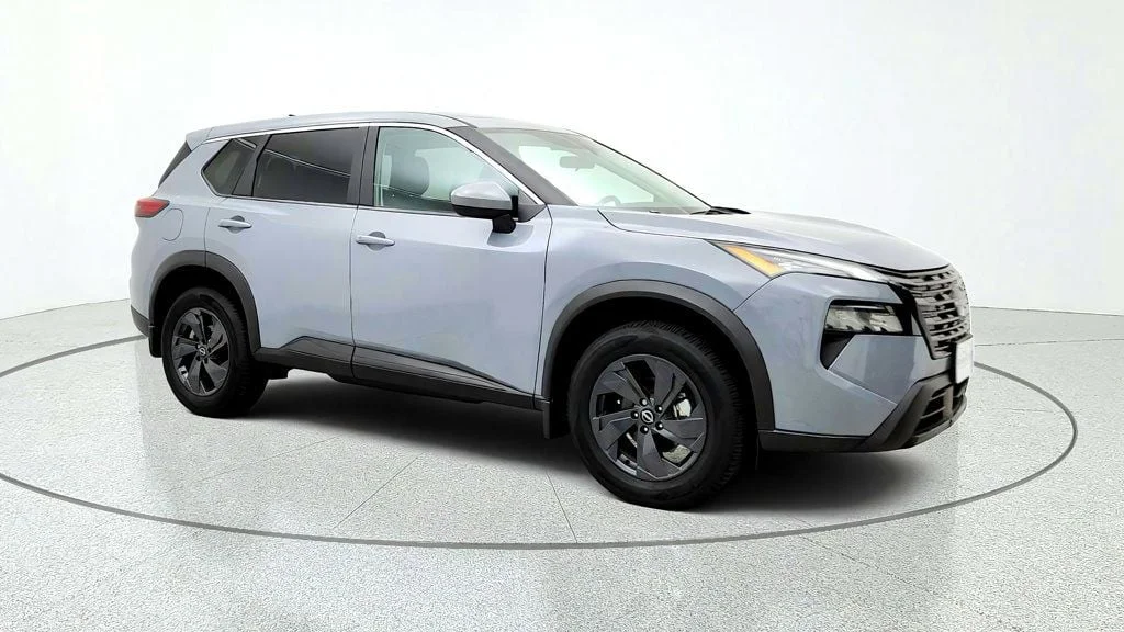 Used 2026 Boulder Gray Pearl Nissan 2026.5 AWD SV image 3