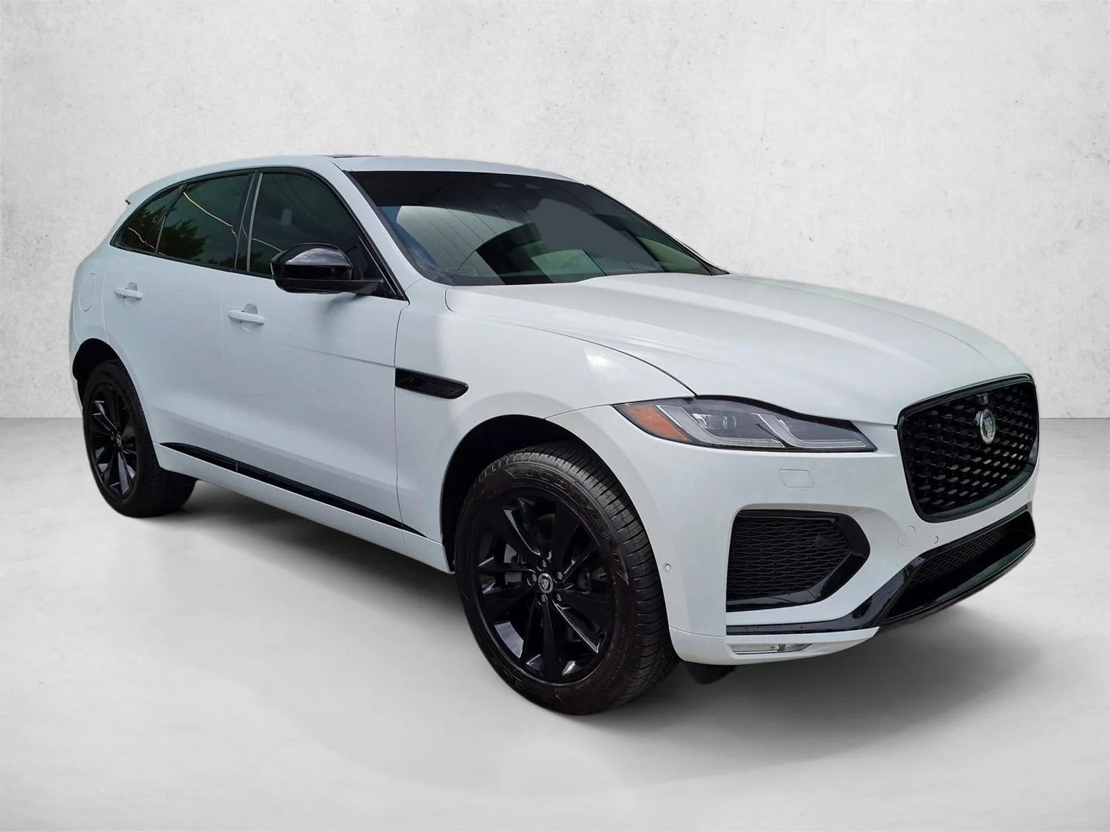 Pre-Owned 2026 Jaguar F-PACE R-Dynamic S Sport Utility in West