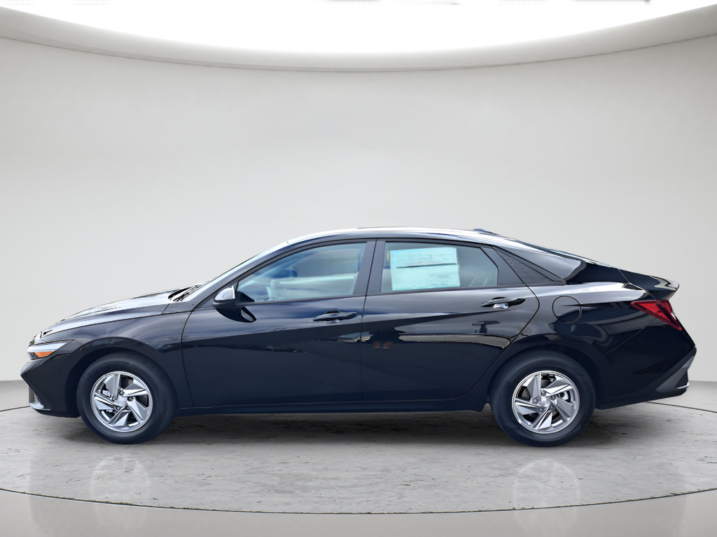 New 2026 Black Hyundai SE image 6