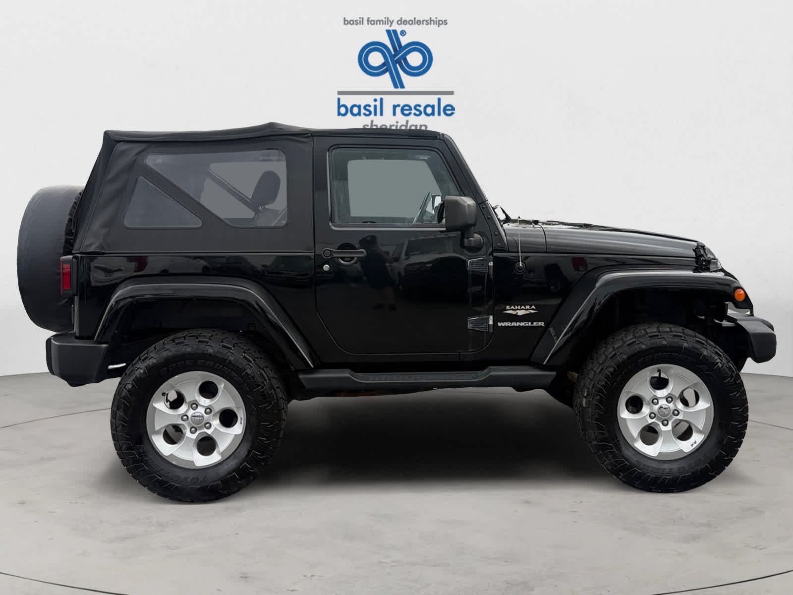 Used 2015 Black Clearcoat Jeep Sahara image 8