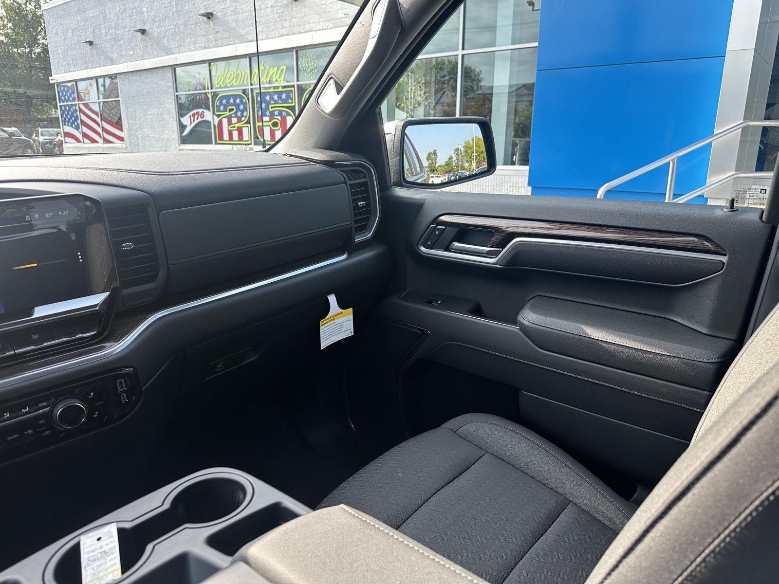 2026 Chevrolet Silverado 1500 LT - Photo 18