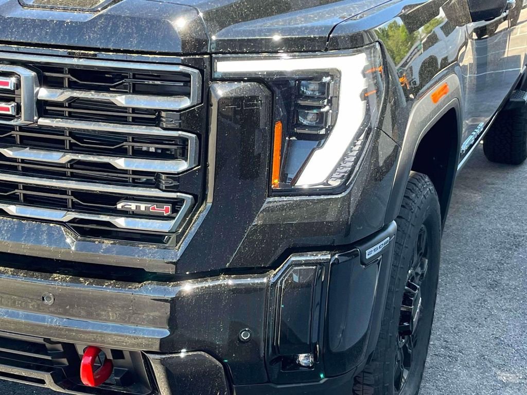 2026 GMC Sierra 2500HD AT4 - Photo 9
