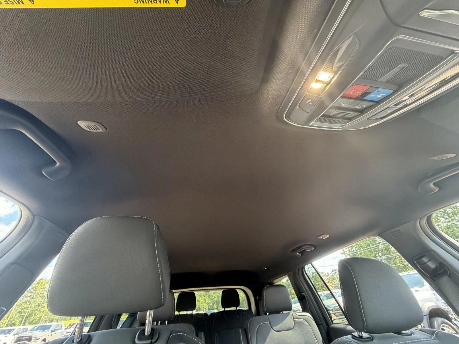 New 2026 Silver Zynith Exterior Paint Jeep Laredo image 24